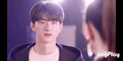 夢見與明星相遇，探尋夢境中的星光之旅