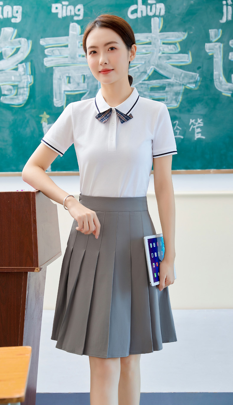 校園新款制服展現(xiàn)教師形象風(fēng)采