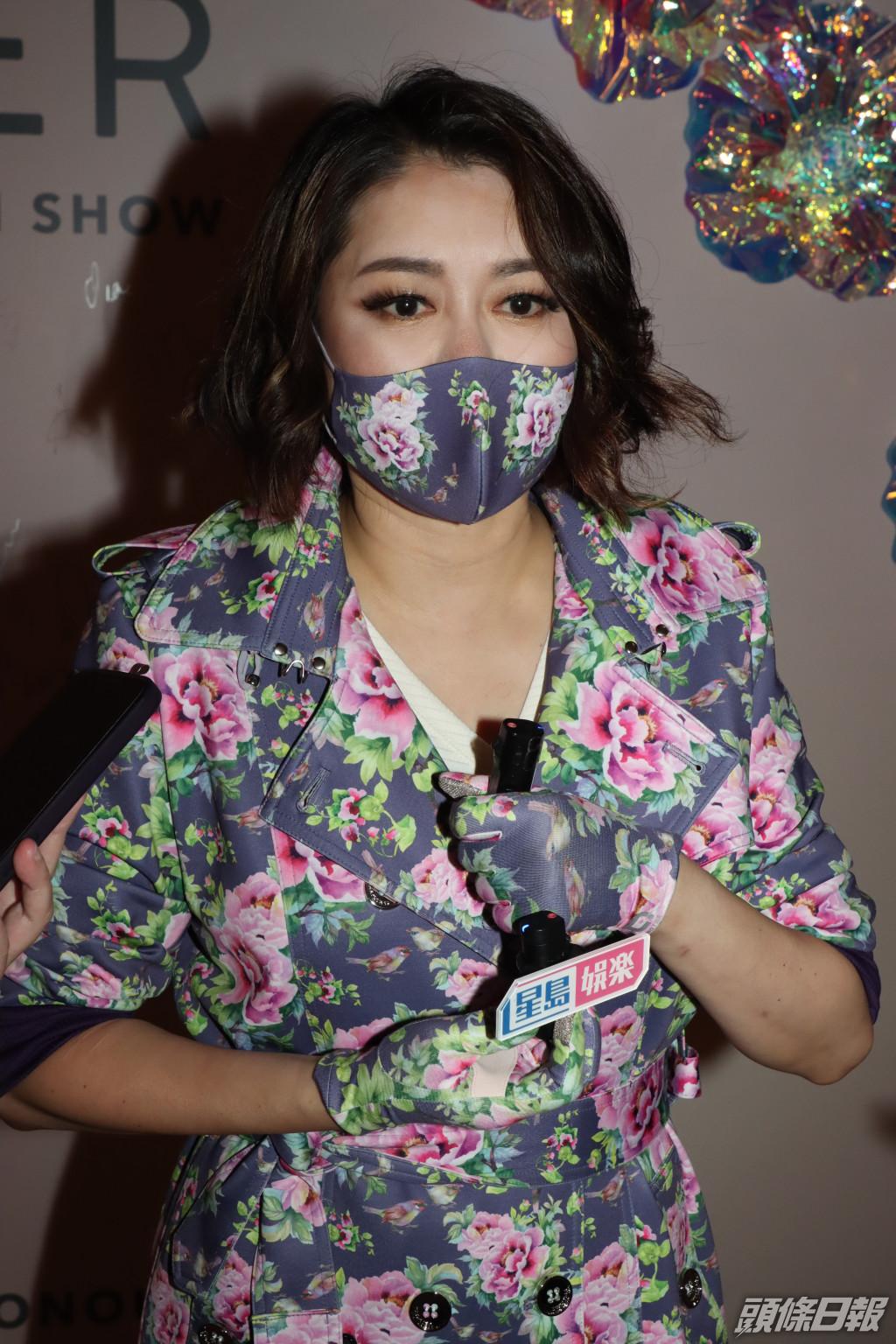 香港明星整容失敗背后的科技利器揭秘，全新智能美容儀重塑美麗新紀(jì)元！