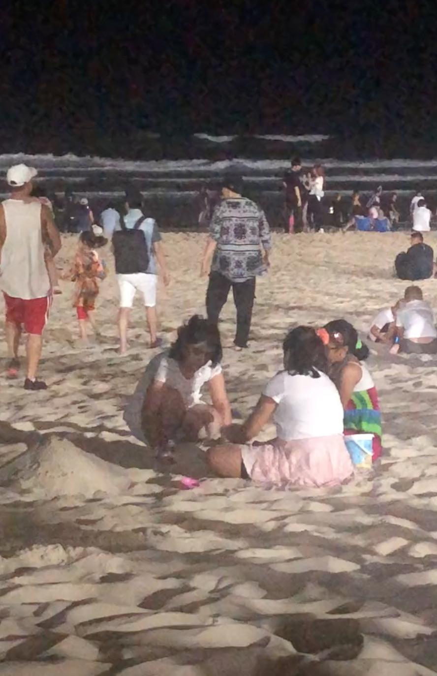 夏日浪漫度假指南，沙灘夫妻的甜蜜時(shí)光????